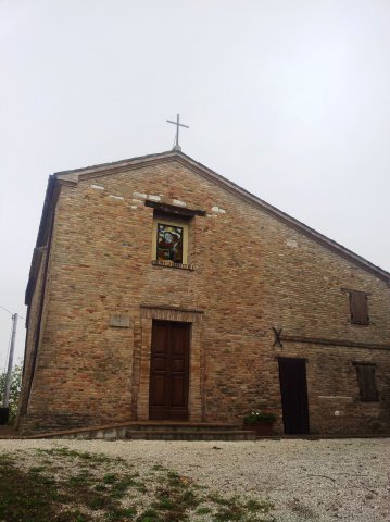 Esterno della Chiesa San Marco in Ripe gemellata con la chiesa di Morciola in Colbordolo